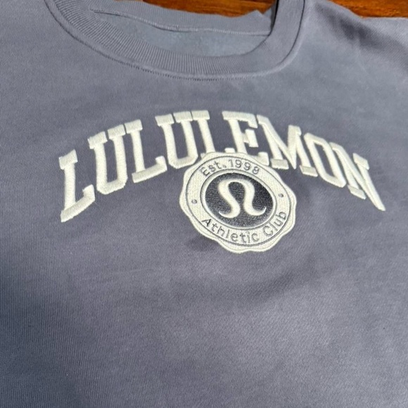 Lululemon Puff Print Logo Boxy Cropped Crewneck Sweater - Picture 2 of 4